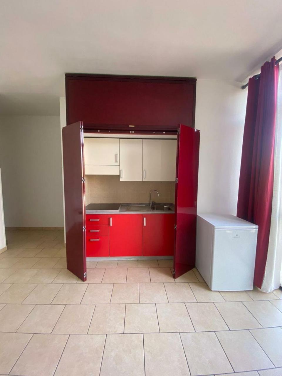 Frael Apartment Палермо Екстериор снимка